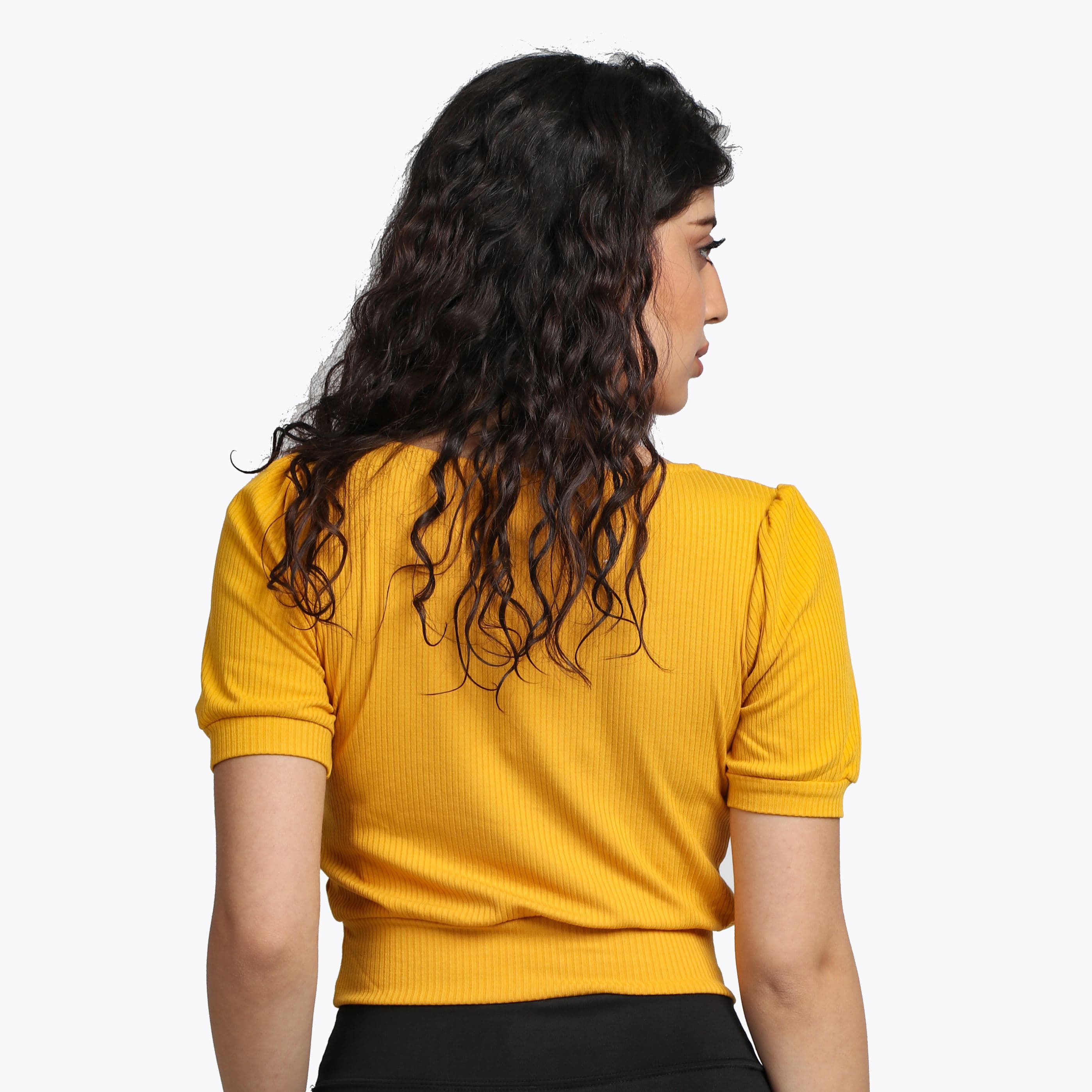 ميكا بلوزة سادة مضلعة بأكمام قصيرة نسائية