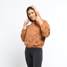 ميكا سويت شيرت قصير سادة بسحاب وقبعة ورباط بأكمام طويلة