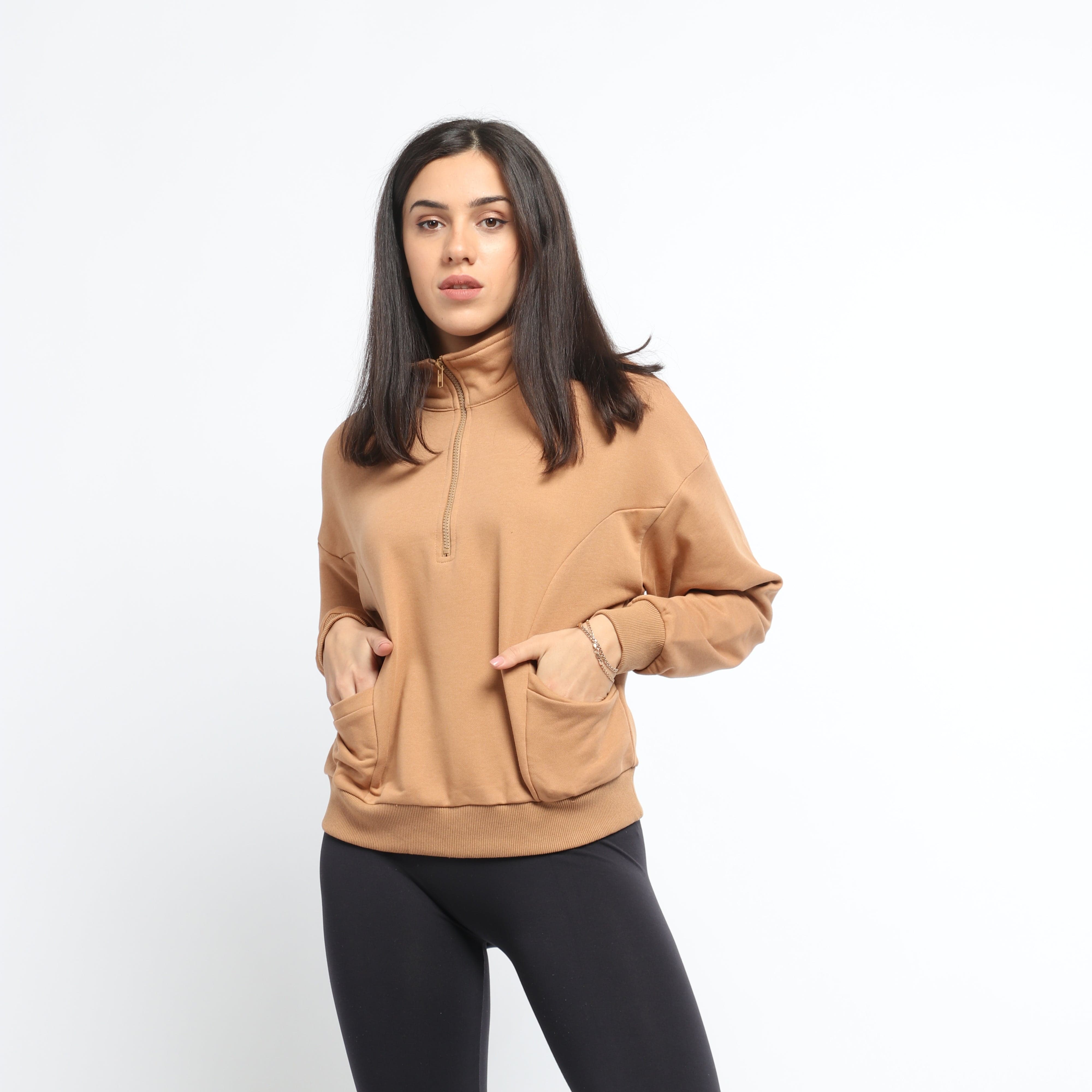 ميكا بلوزة سادة بسحاب طويل بجيوب جانبية بأكمام طويلة