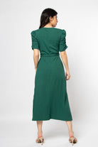 ميكا فستان ميدي بربطة خصر بكم قصير مكشكش