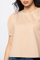 ميكا بلوزة بأكمام قصيرة سادة برقبة دائرية