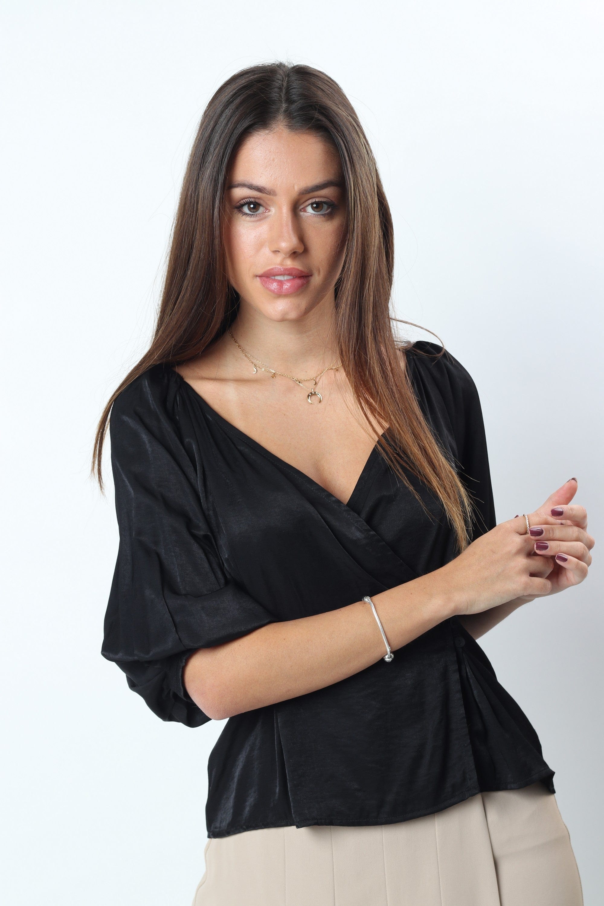 ميكا بلوزة لف بأزرار جانبية 3/4 كم