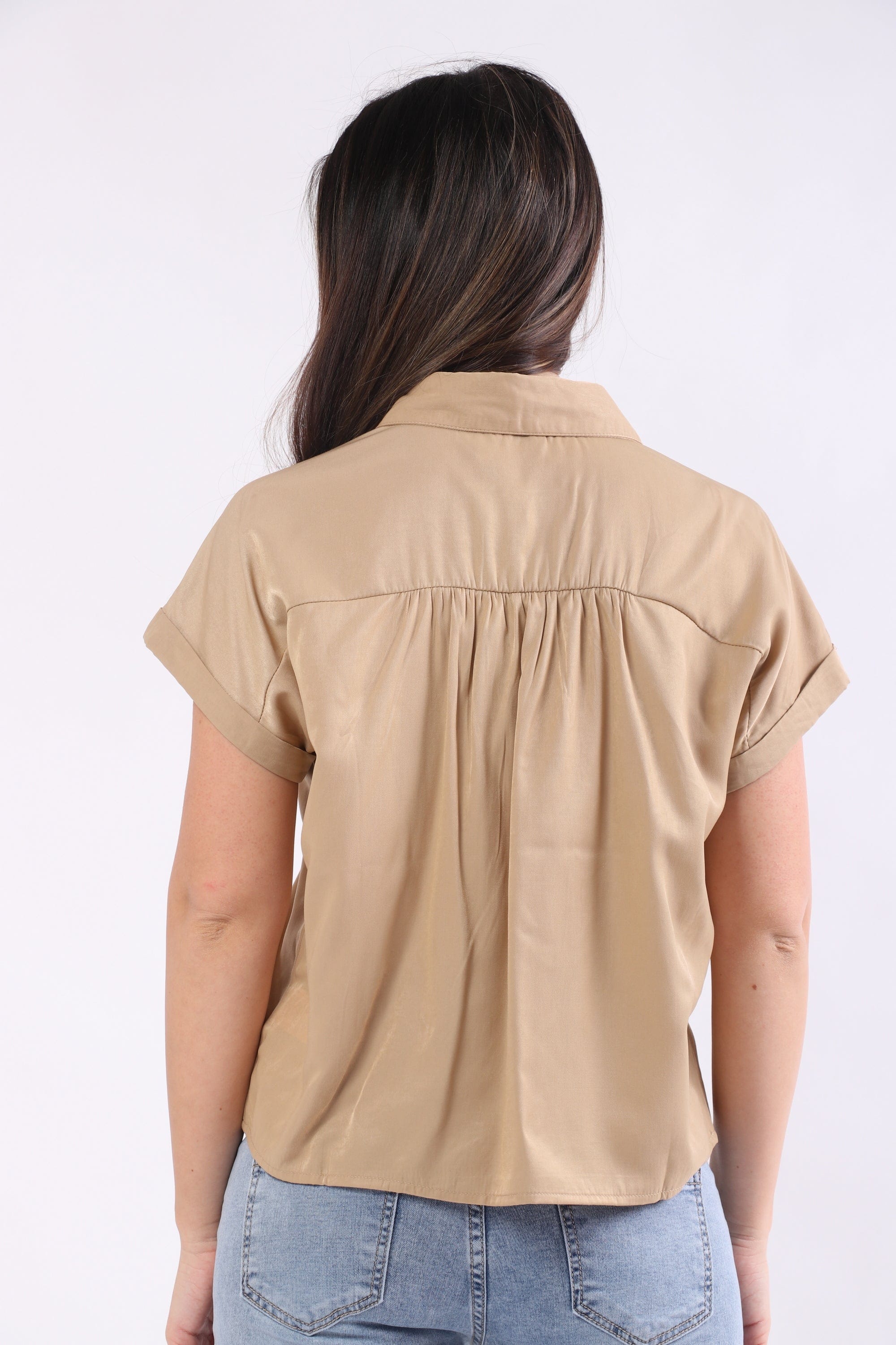 ميكا بلوزة بأكمام قصيرة سادة بسحاب على الصدر