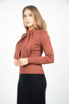 نتشي بلوزة سادة بربطة عنق طويلة كم طويل نسائي