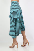 ميكا تنورة ميدي مخططة طبقات طويلة من الجانبين