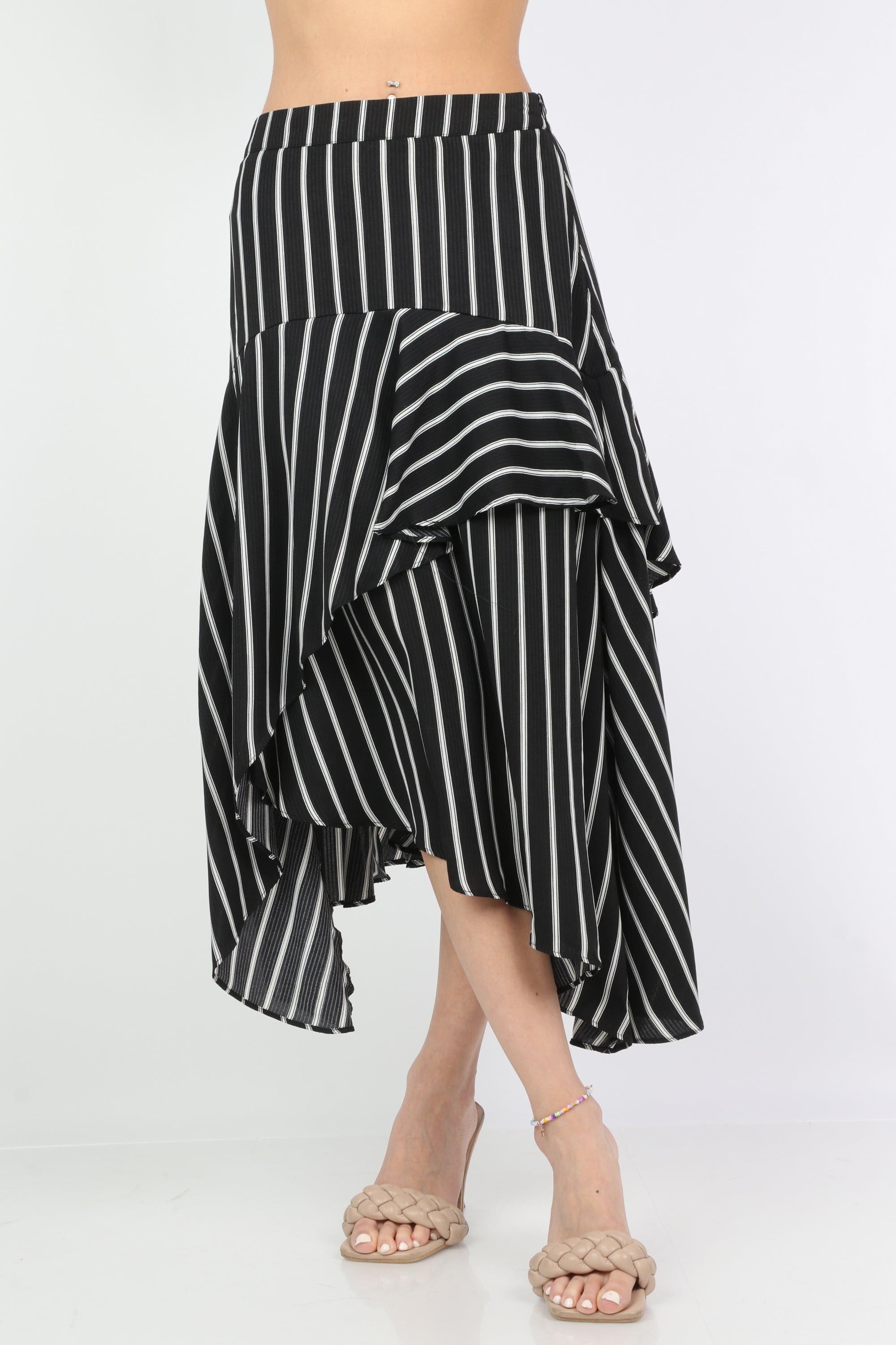 ميكا تنورة ميدي مخططة طبقات طويلة من الجانبين