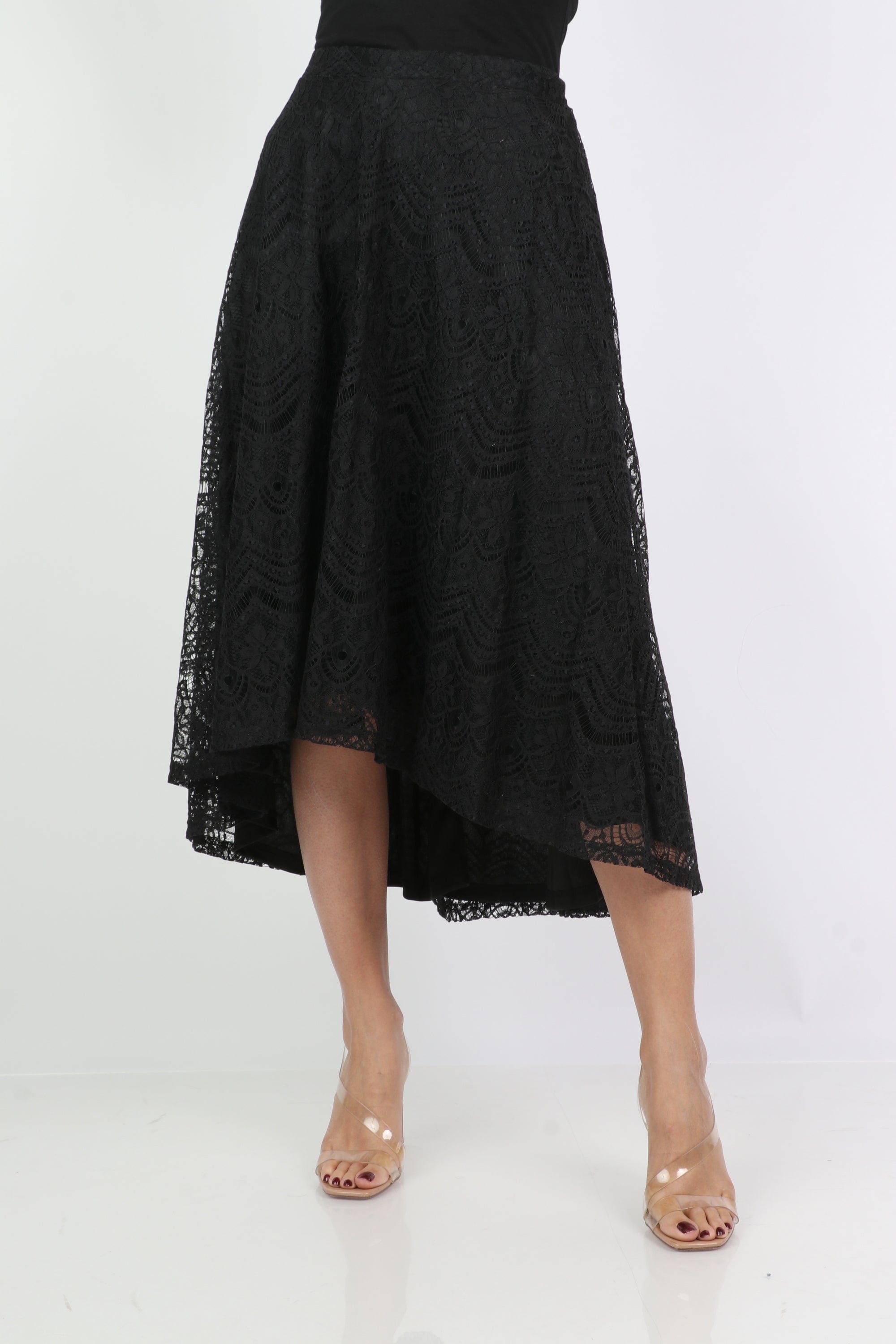 ميكا تنورة ميدي طويلة من الخلف مطرزة تظريز ناعم