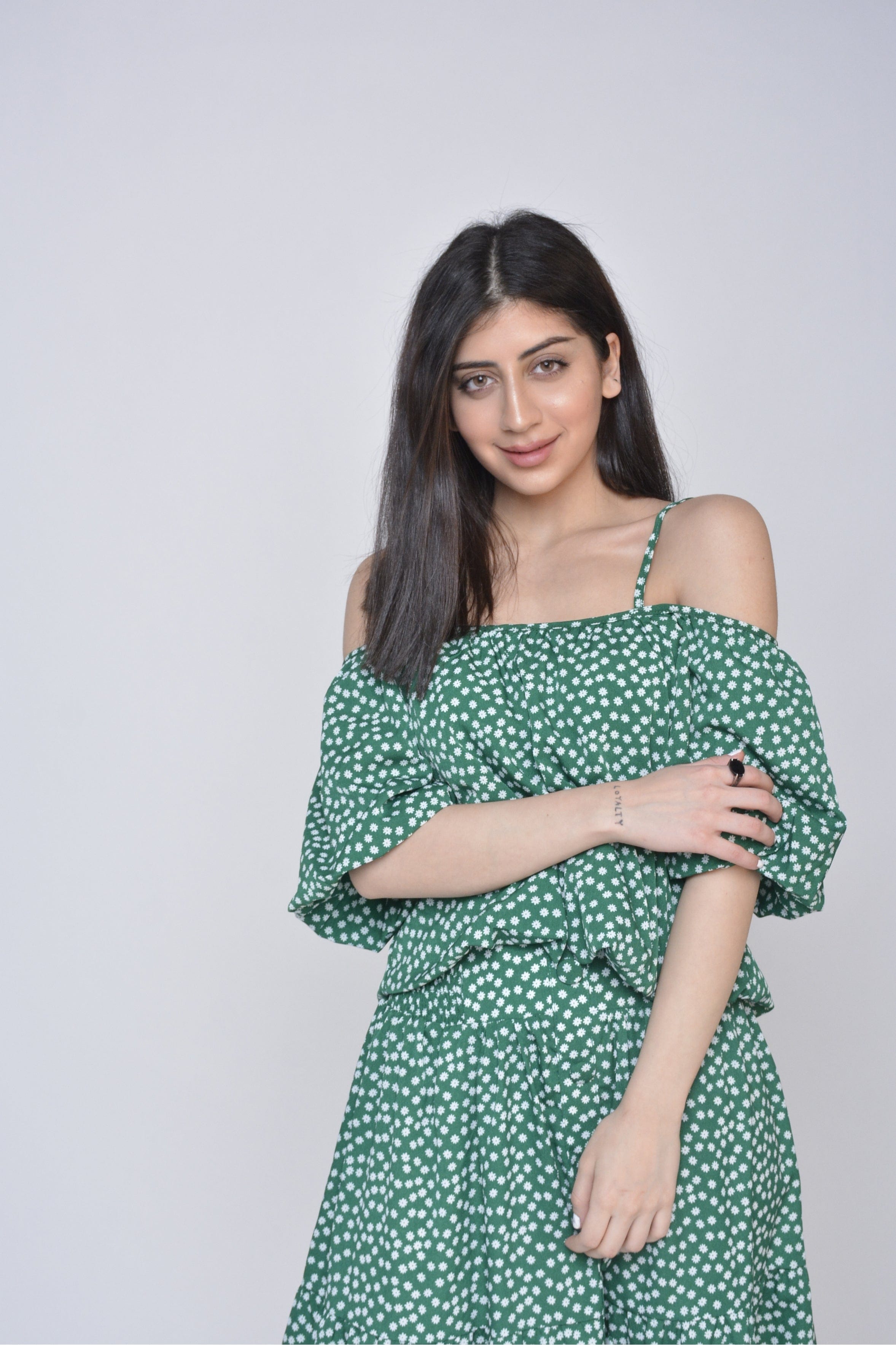 ميكا بلوزة منقطة أوف شولدر حمالات بأكمام منفوخة نسائي