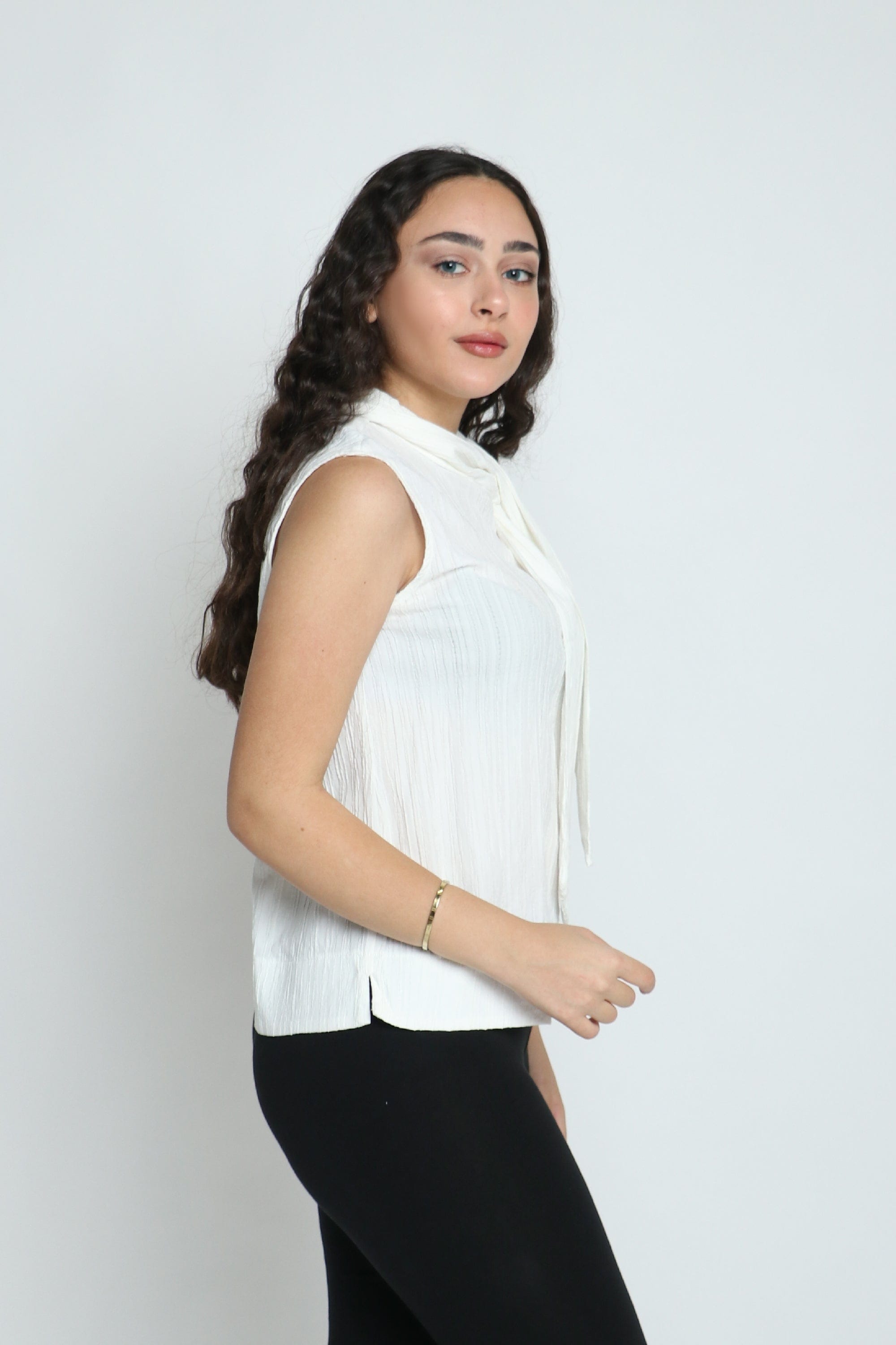 ميكا بلوزة سادة بربطة عنق كت نسائي