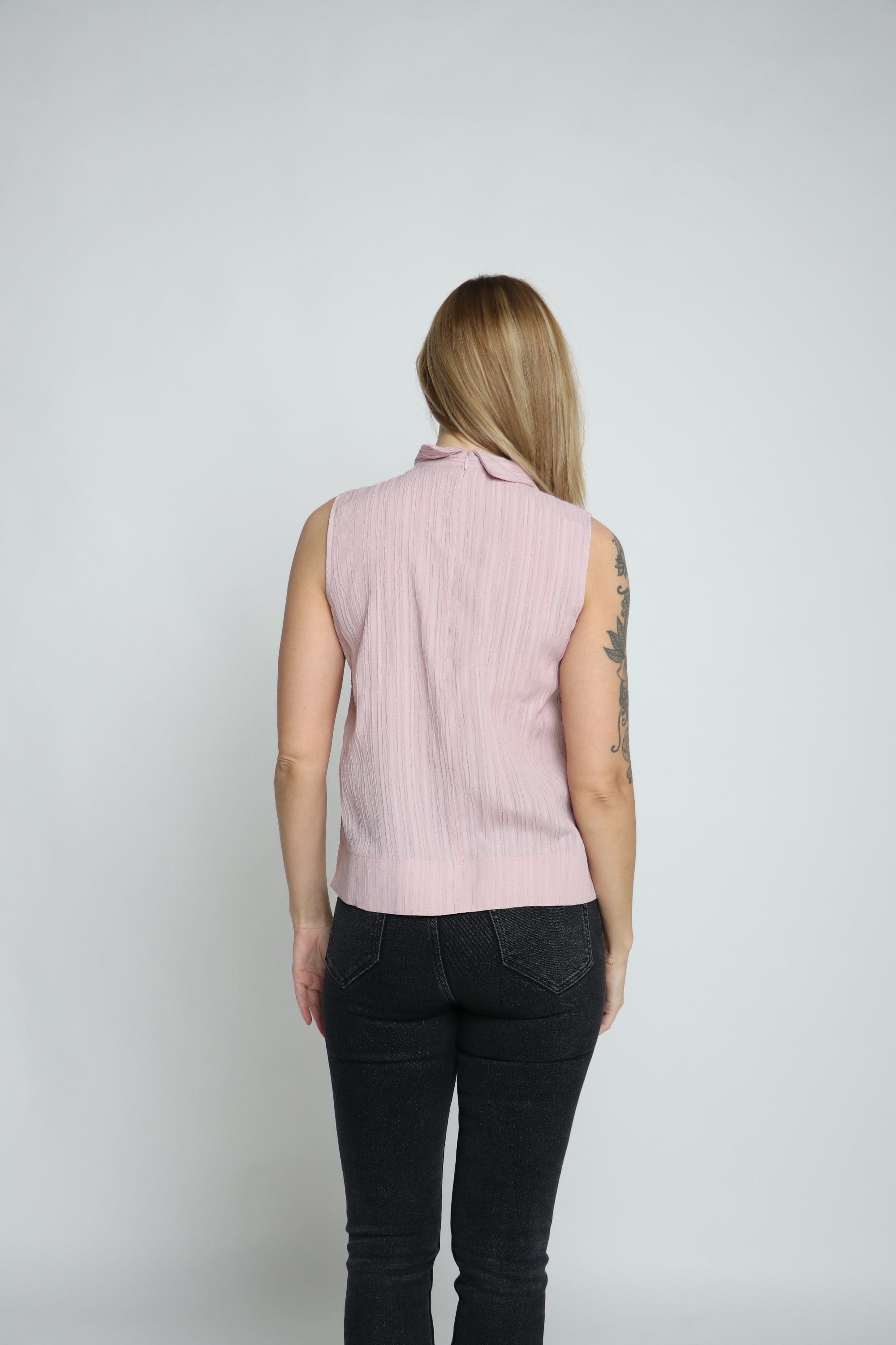 ميكا بلوزة سادة بربطة عنق كت نسائي