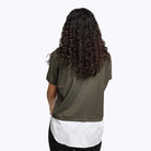 ميكا بلوزة ببيزك من أسفل سادة بأكمام قصيرة