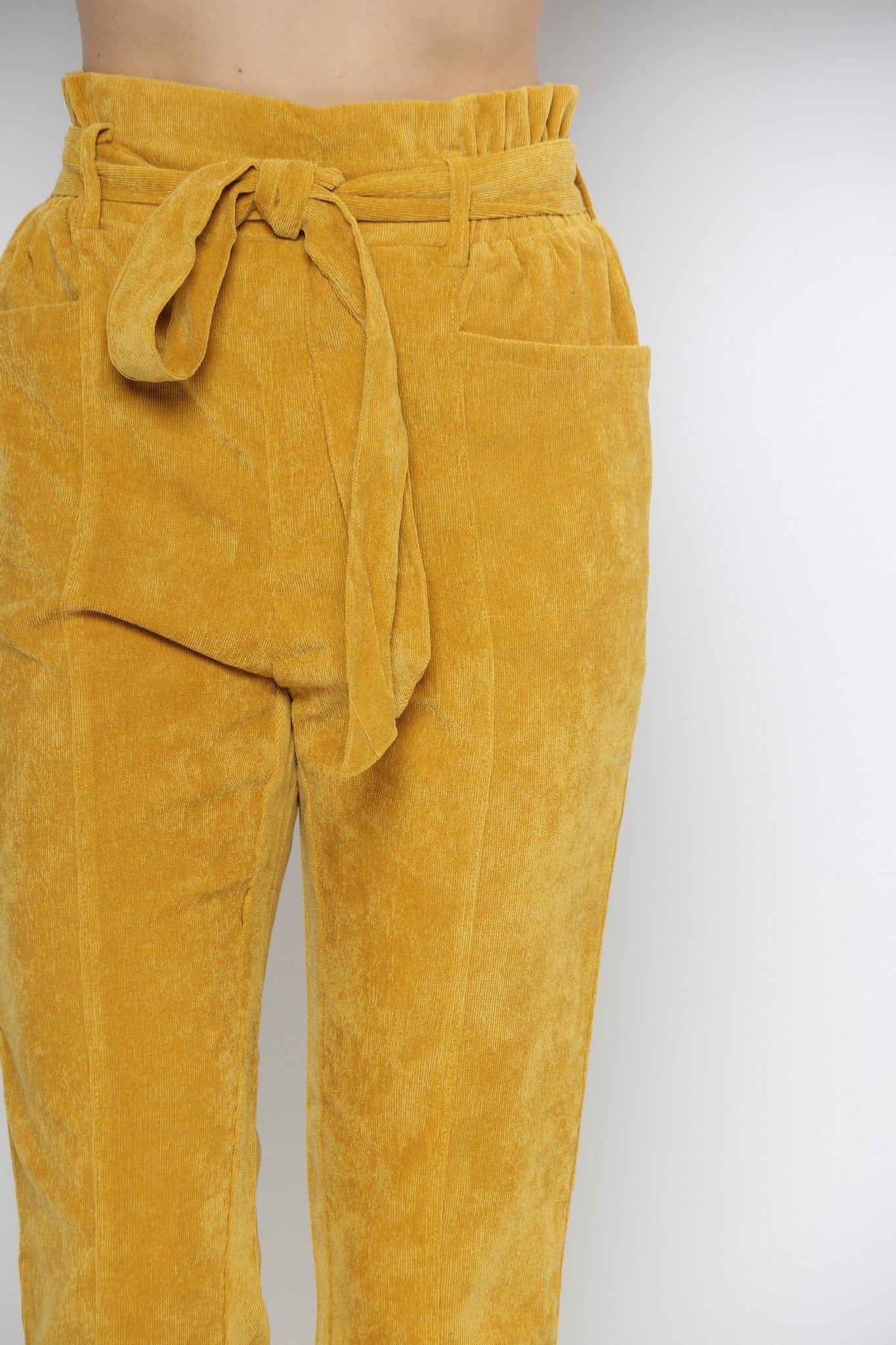 ميكا بنطلون طويل سادة بخصر مرتفع برباط عريض