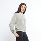 ميكا بلوزة سادة بياقة بيضاء بأكمام طويلة