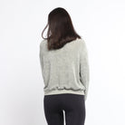 ميكا بلوزة سادة بياقة بيضاء بأكمام طويلة