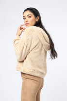 ميكا بلوزة فرو بسحاب وقبعة بأكمام طويلة