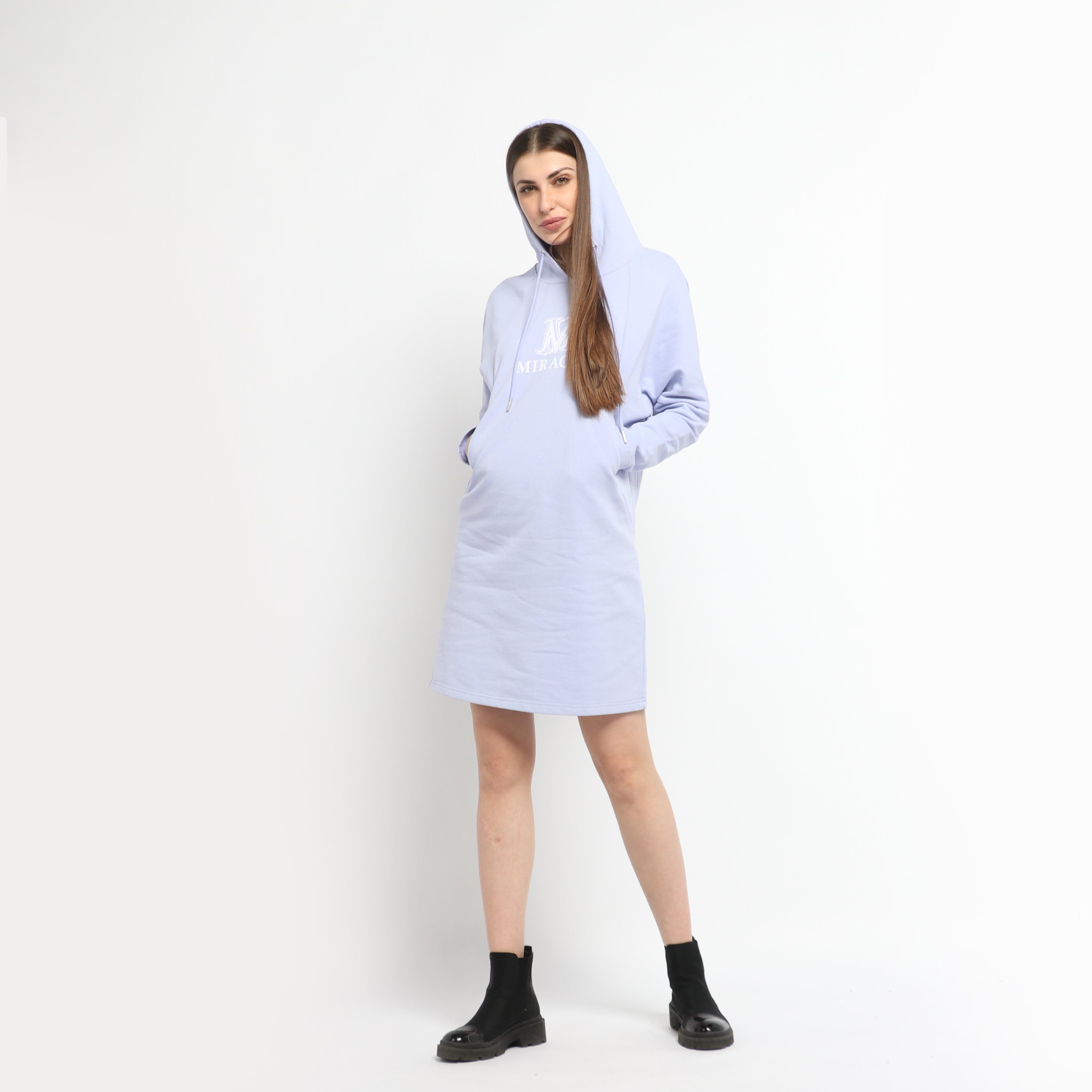 ميكا فستان قصير بطبعة على الصدر بأكمام طويلة وجيوب جانبية