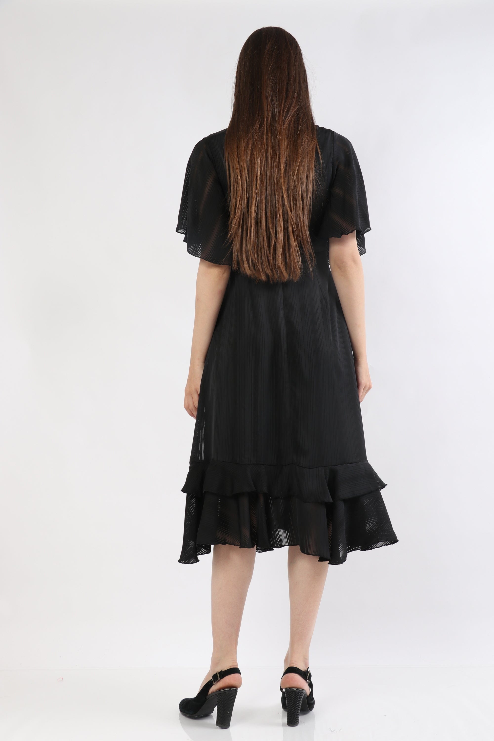 ميكا فستان ميدي بأكمام مفتوحة قصيرة