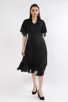 ميكا فستان ميدي بأكمام مفتوحة قصيرة