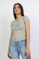 ميكا بلوزة قطنية بأزرار أمامية على الصدر كم قصير نسائي