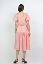 ميكا فستان ميدي بخصر مزين بأزرار أمامية بكم قصير