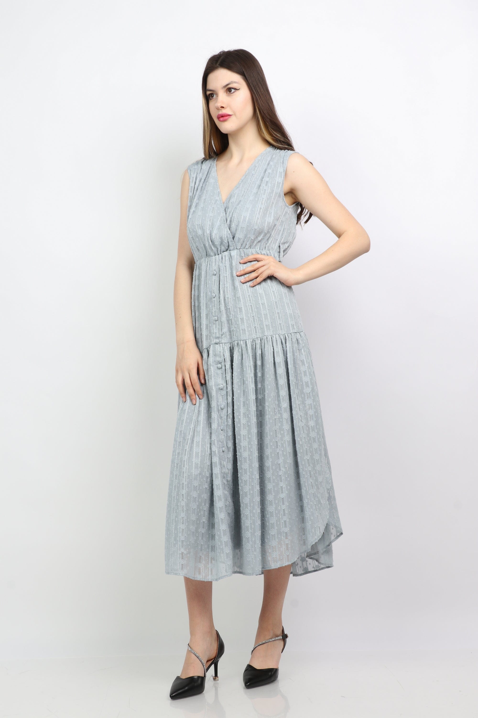 ميكا فستان ميدي منقوش بحزام خصر بدون كم