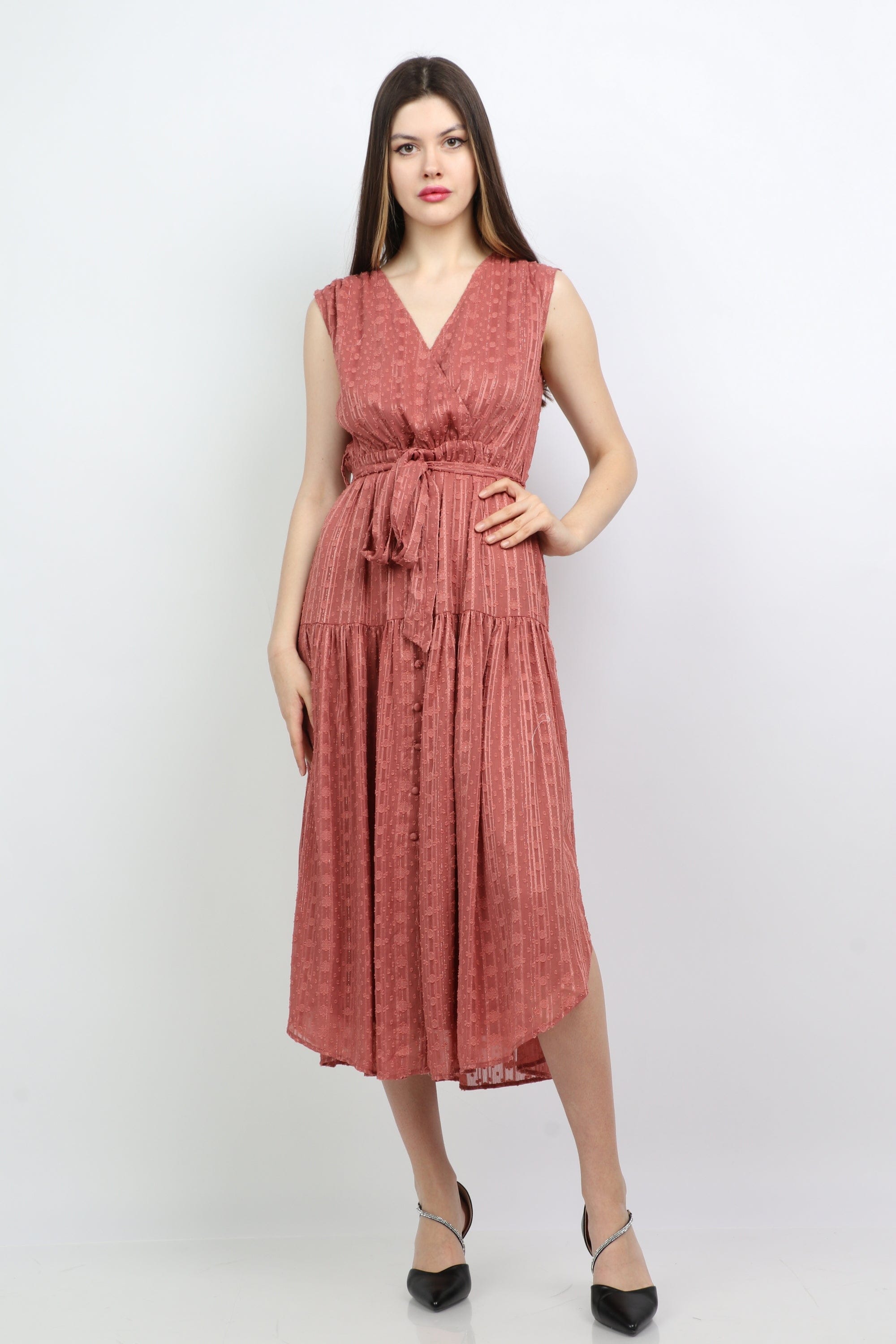 ميكا فستان ميدي منقوش بحزام خصر بدون كم