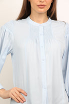 ميكا بلوزة مكشكشة من الصدر أزرار أمامية كم طويل نسائي