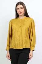 ميكا بلوزة مكشكشة من الصدر أزرار أمامية كم طويل نسائي