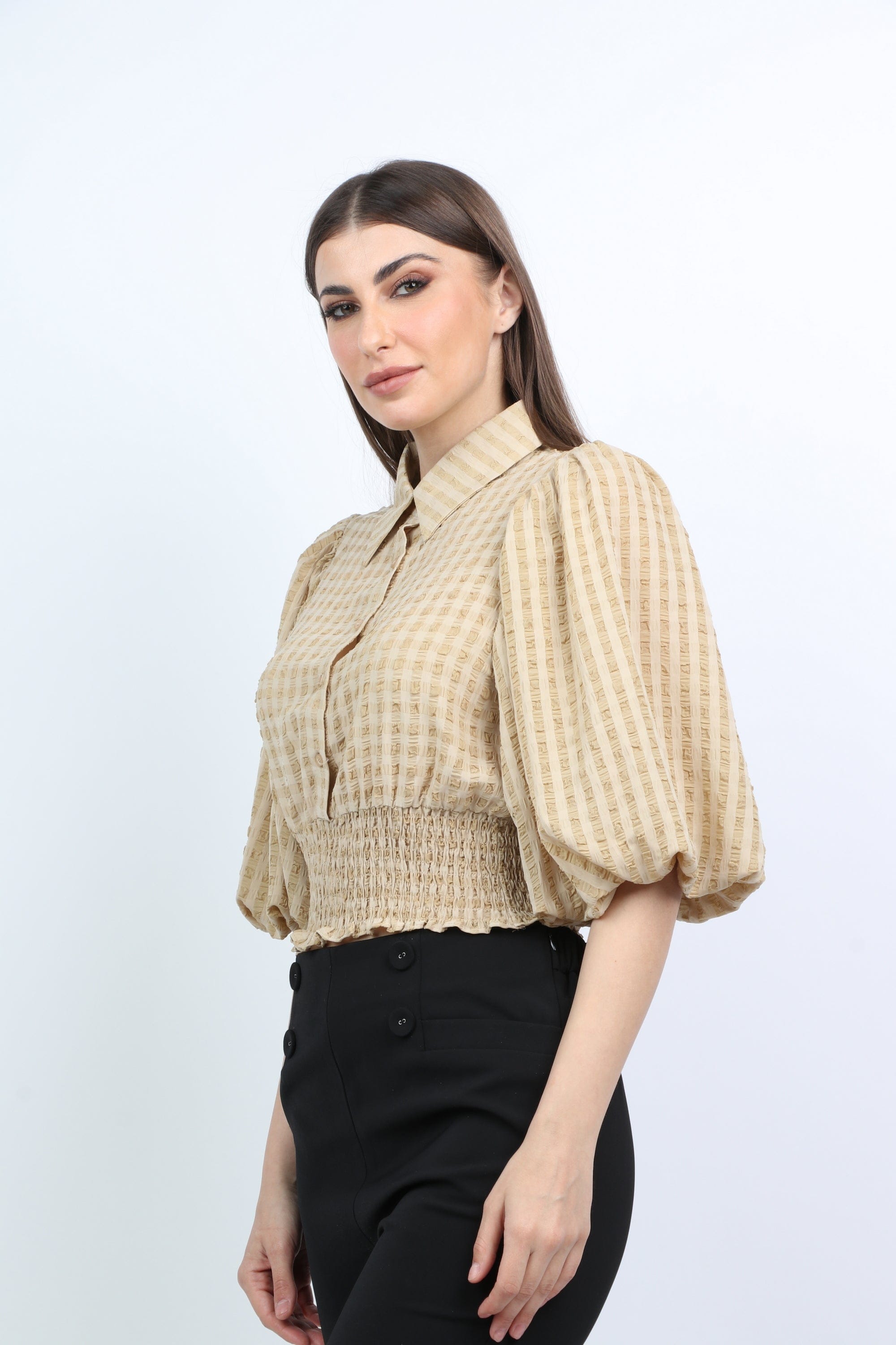 ميكا بلوزة كاروهات بوسط وياقة كم طويل منفوخ نسائي