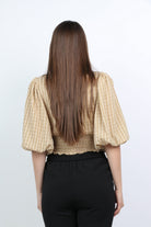 ميكا بلوزة كاروهات بوسط وياقة كم طويل منفوخ نسائي