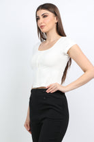 ميكا بلوزة ياقة مريعة بأزرار أمامية كم قصير نسائي