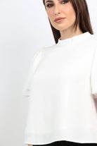 ميكا بلوزة سادة بياقة عريضة كم واسع منفوش قصير أوف وايت