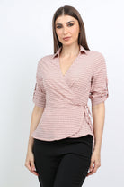 ميكا بلوزة لف برباط وياقة وفتحة سبعة منقوش 3/4 كم نسائي