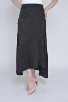 ميكا تنورة ميدي مربعات مفتوحة من الجانب