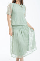 ميكا توب منقط شفاف كم قصير نسائي