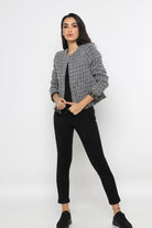 ميكا جاكيت كلاسيك قصير بخيوط من أسفل كم طويل نسائي