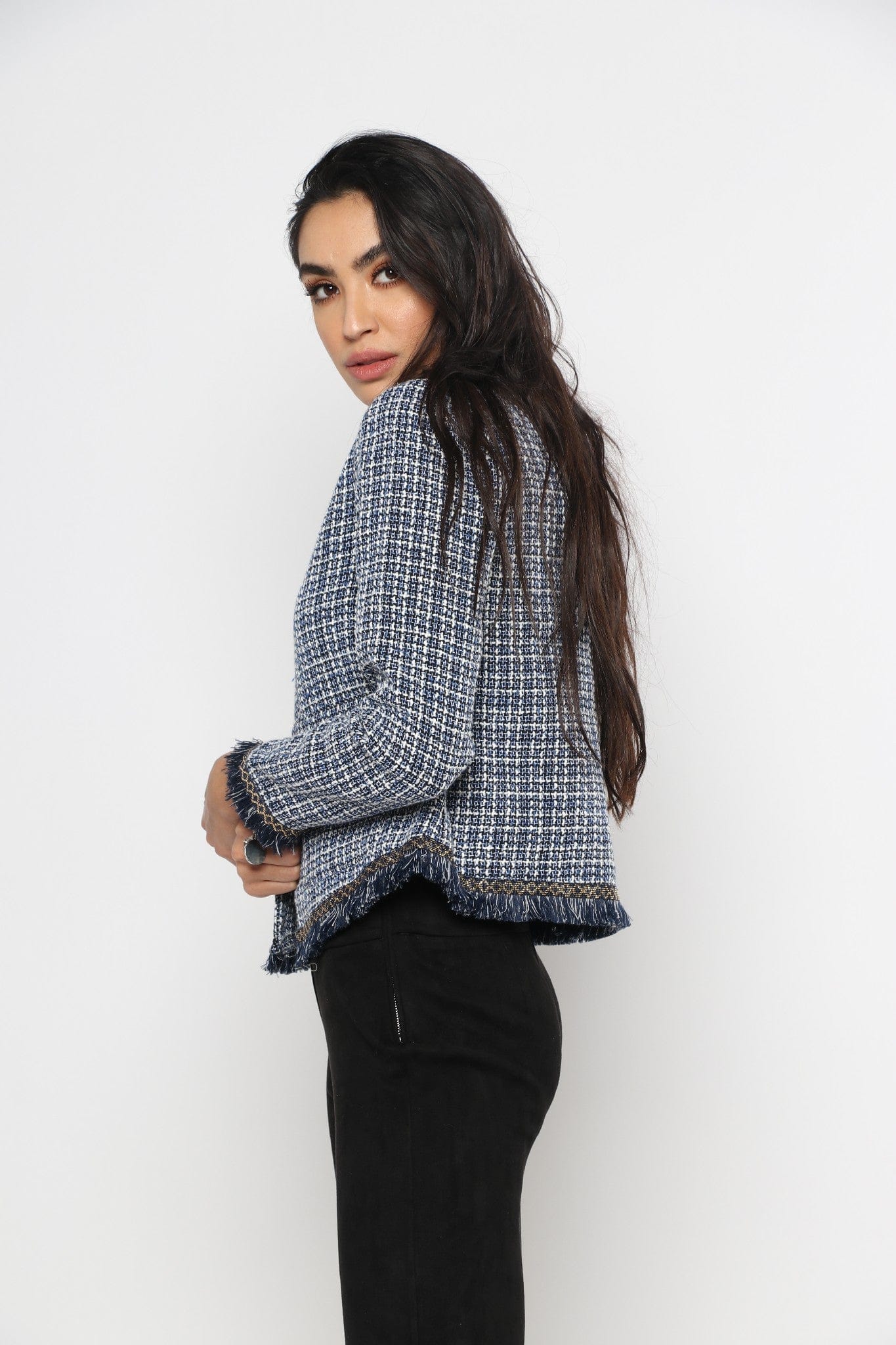 ميكا جاكيت كلاسيك قصير بخيوط من أسفل كم طويل نسائي