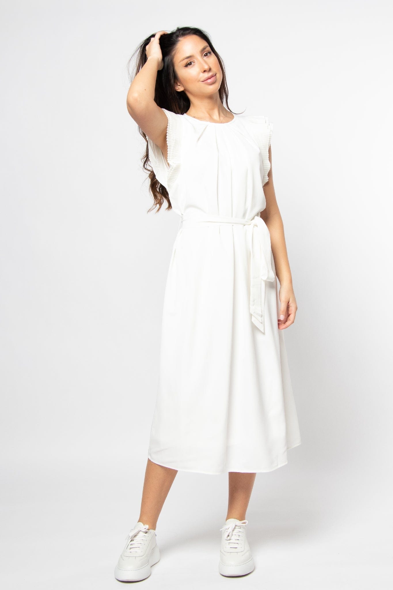 ميكا فستان ميدي كم قصير فراشة برباط خصر