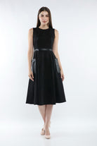 ميكا فستان ميدي بدون أكمام مخصر مزين بجيوب