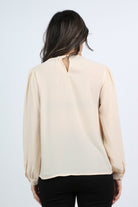 ميكا بلوزة بليسيه على الصدر كم طويل نسائي