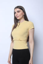 ميكا بلوزة بأكمام قصيرة مزين بحزام خصر