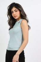 ميكا بلوزة كت برقبة دائرية وفتحى على الكتف نسائي