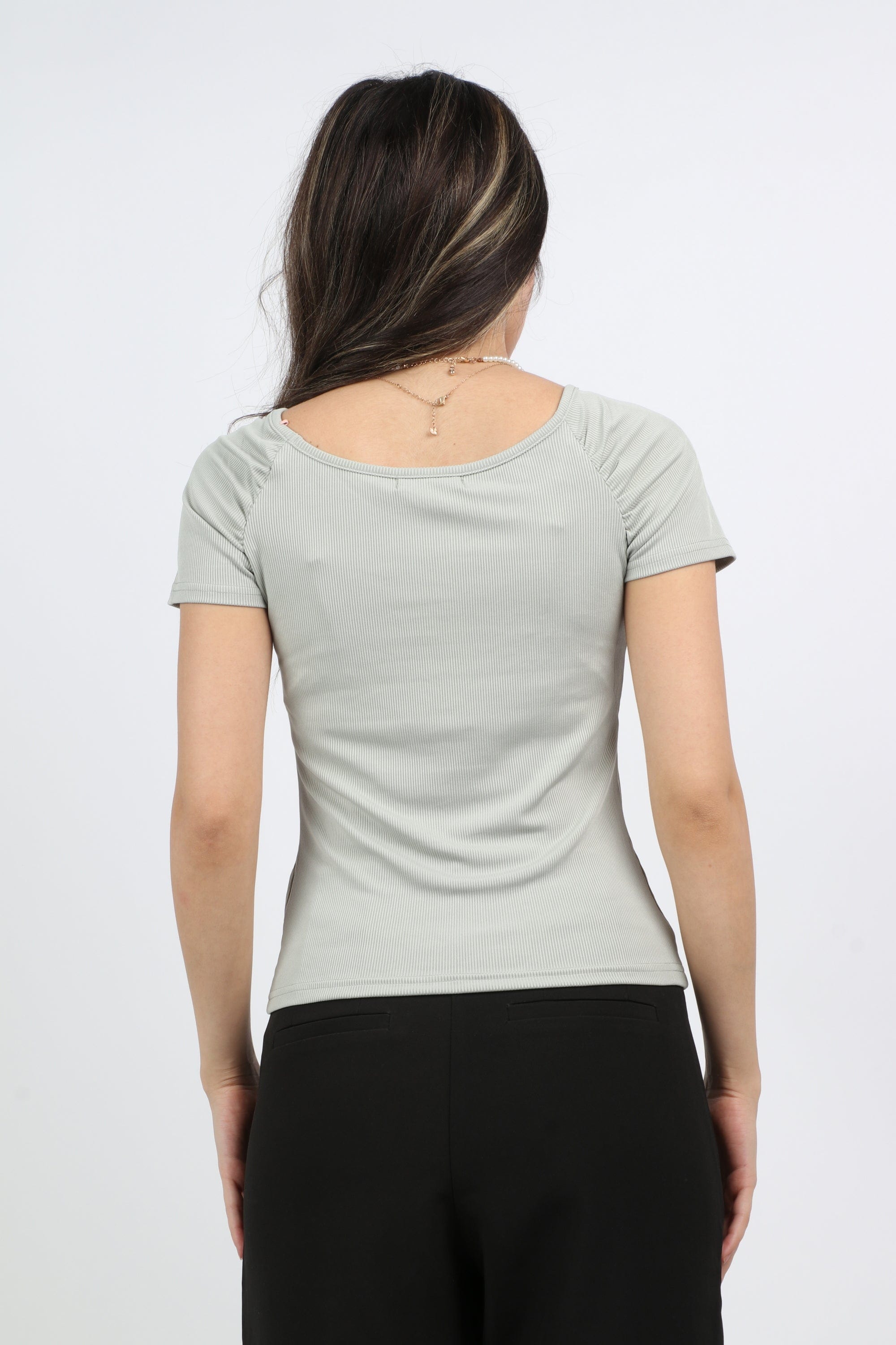 ميكا بلوزة سادة قصيرة الأكمام رقبة دائرية نسائي