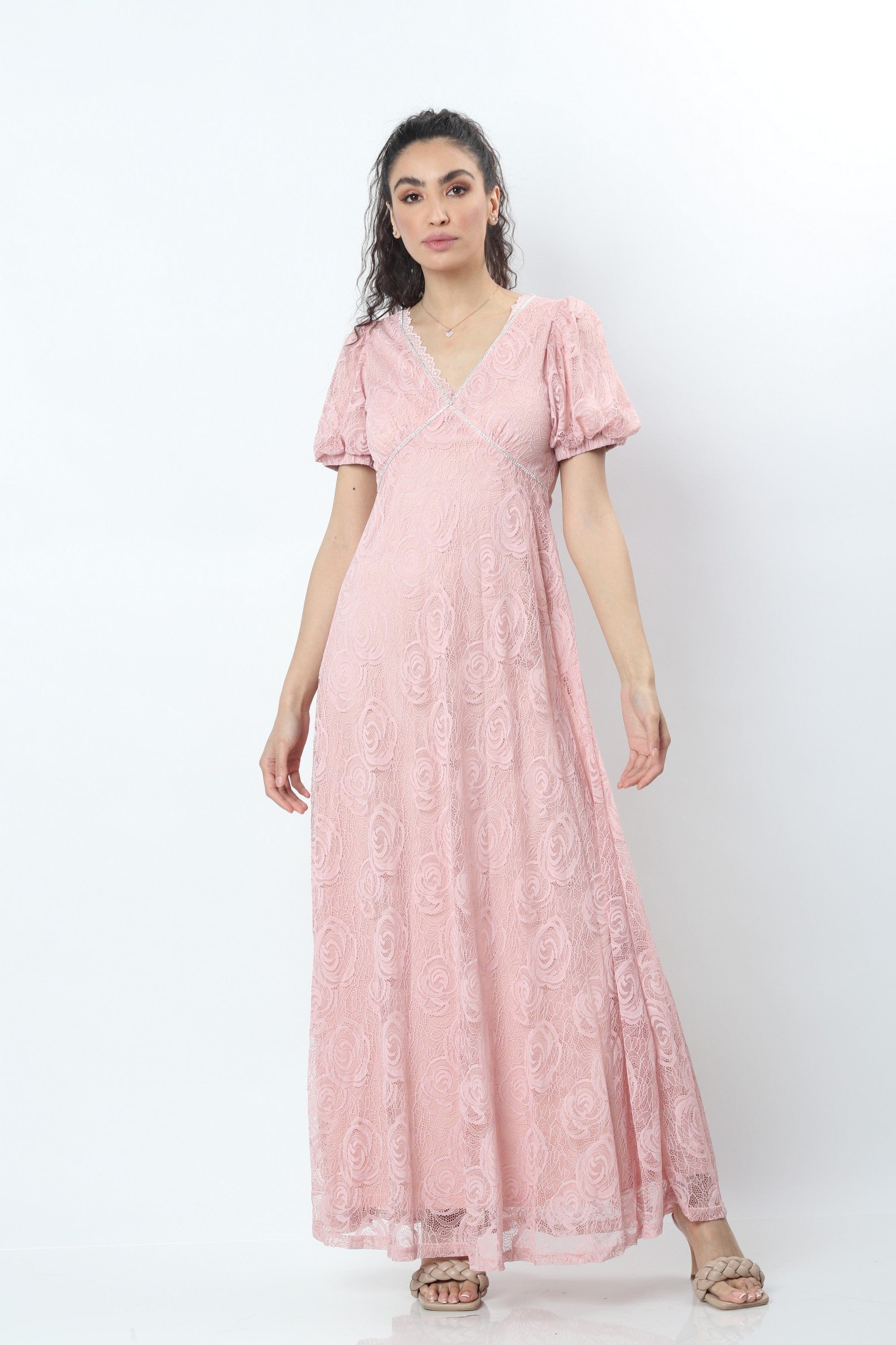 نتشي فستان طويل سهرة شفاف مبطن كم قصير منفوخ