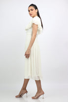 نتشي فستان ميدي بأكمام قصيرة فراشة بأزرار أمامية