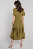 نتشي فستان ميدي سادة بكسرات من أسفل بأزرار جانبية نسائي