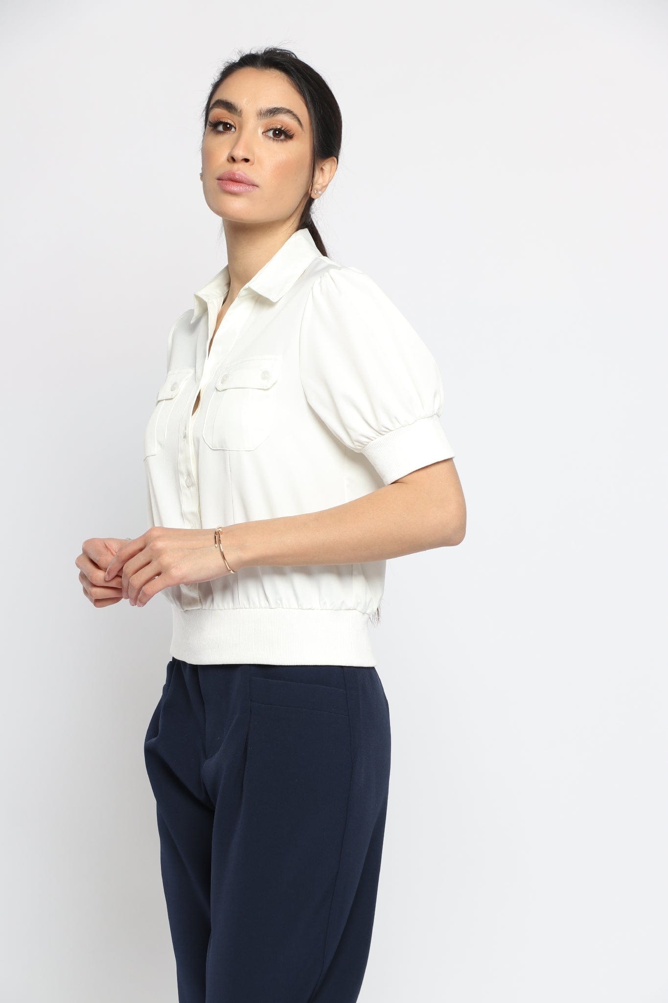 نتشي قميص نسائي نايلون بجيوب وأزرار أمامية وكم قصير بف نسائي