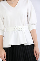 نتشي بلوزة حريرية ملحقة بحزام