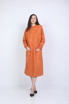 نتشي فستان ميدي بجيوب بأكمام طويلة