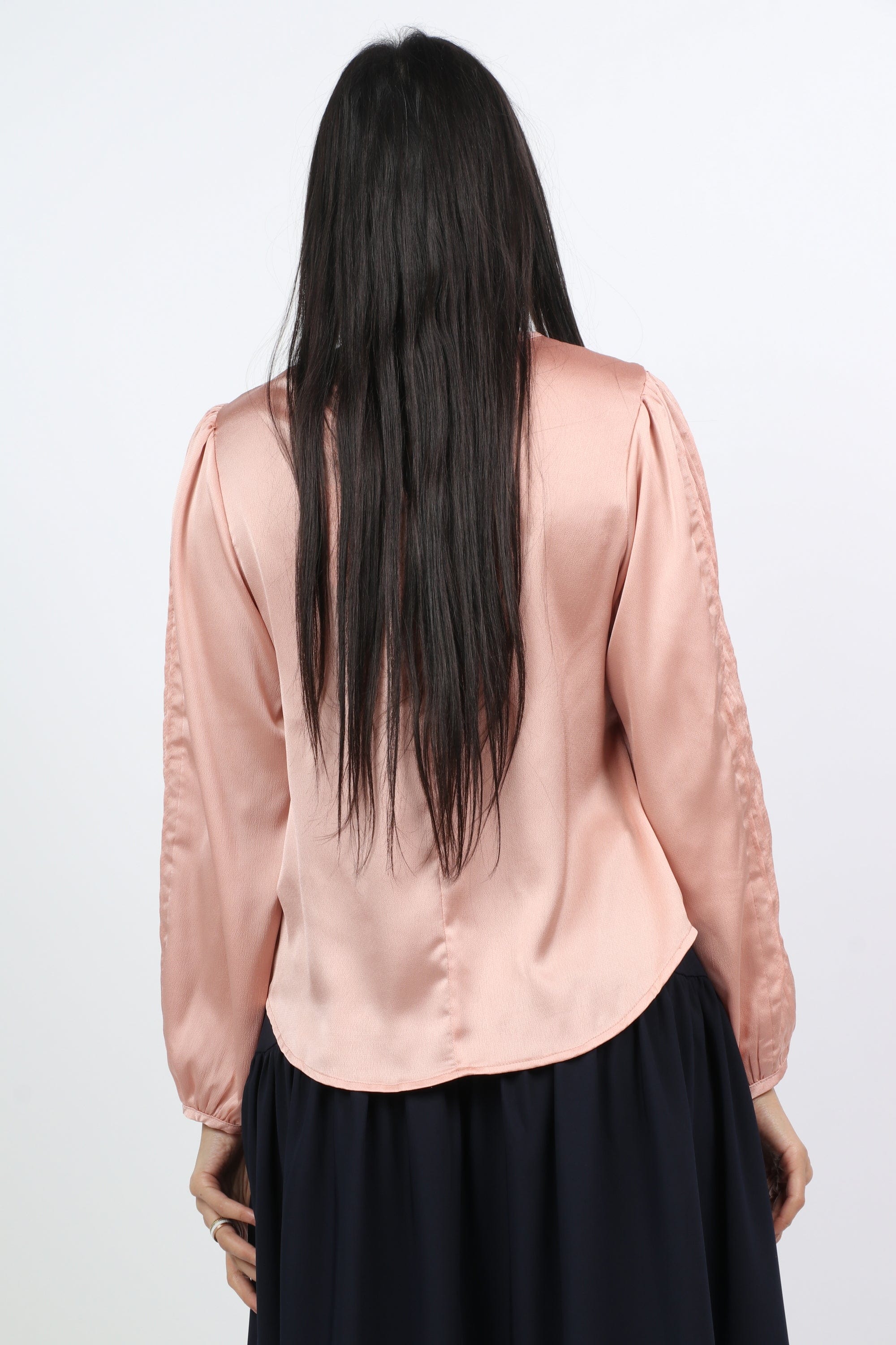 نتشي بلوزة رسمية باكمام طويلة منفوخة نسائي